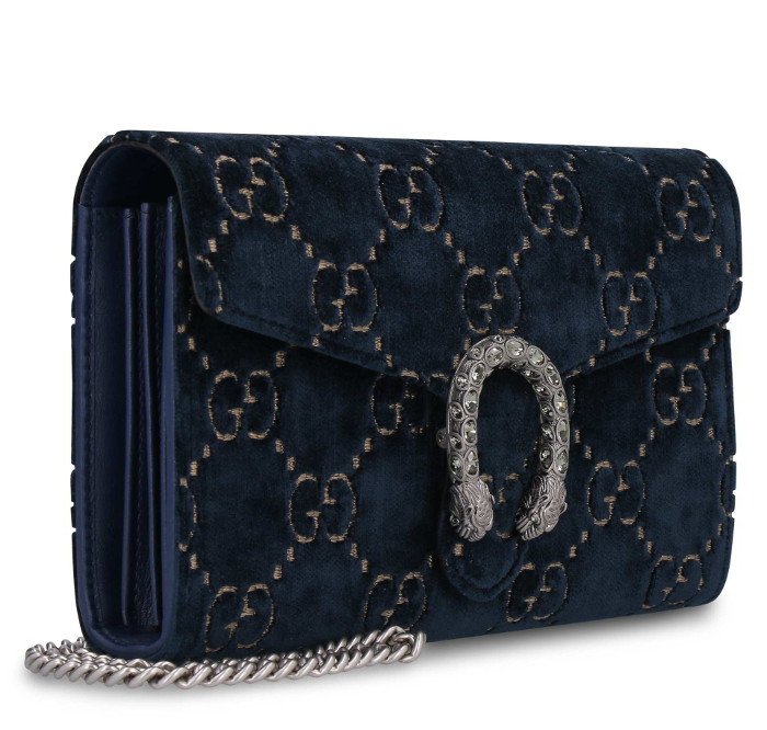 bag white background