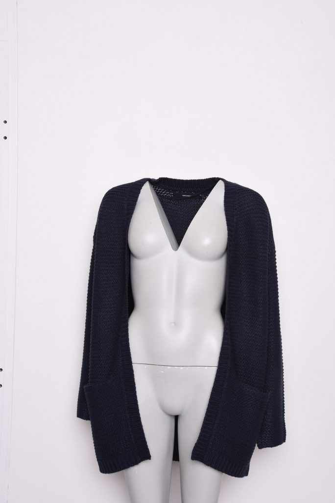 420622_68_1 female-ghost-mannequin with clothes