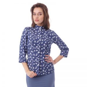 presenting_clothes_on_webshop